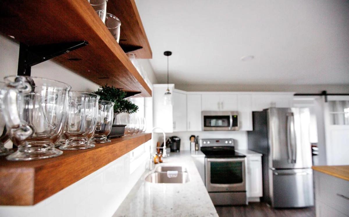 Stunning Home With Amazing Views Near The City Victoria Exterior foto