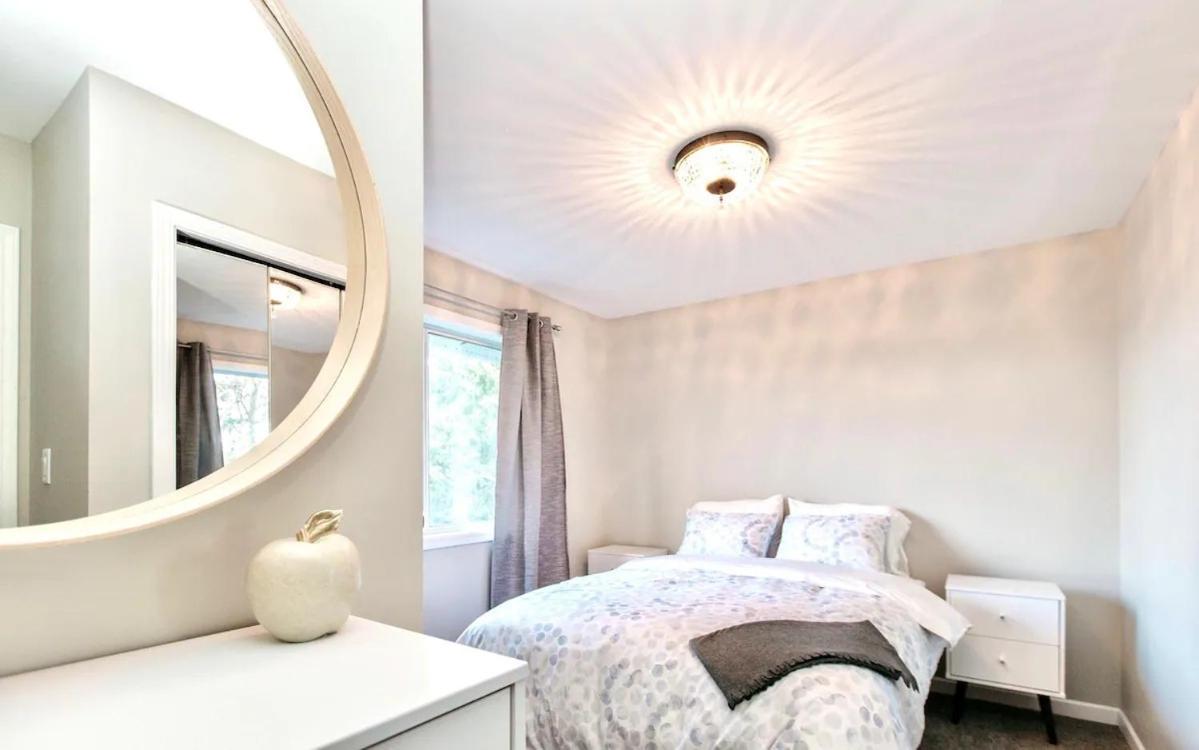 Stunning Home With Amazing Views Near The City Victoria Exterior foto